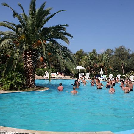 Fiesta Hotel Garden Beach Campofelice Di Roccella Exterior photo