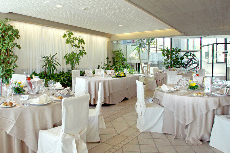 Fiesta Hotel Garden Beach Campofelice Di Roccella Exterior photo