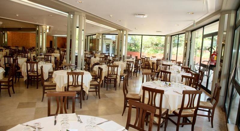 Fiesta Hotel Garden Beach Campofelice Di Roccella Exterior photo
